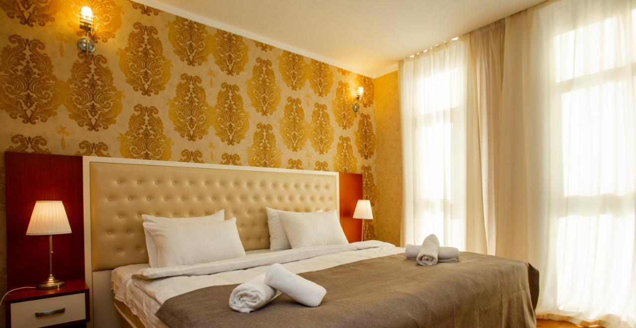 Holiday Lux Tower Batumi Eksteriør bilde