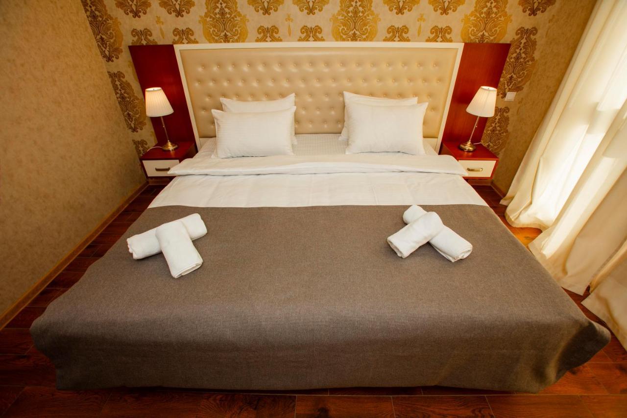 Holiday Lux Tower Batumi Eksteriør bilde