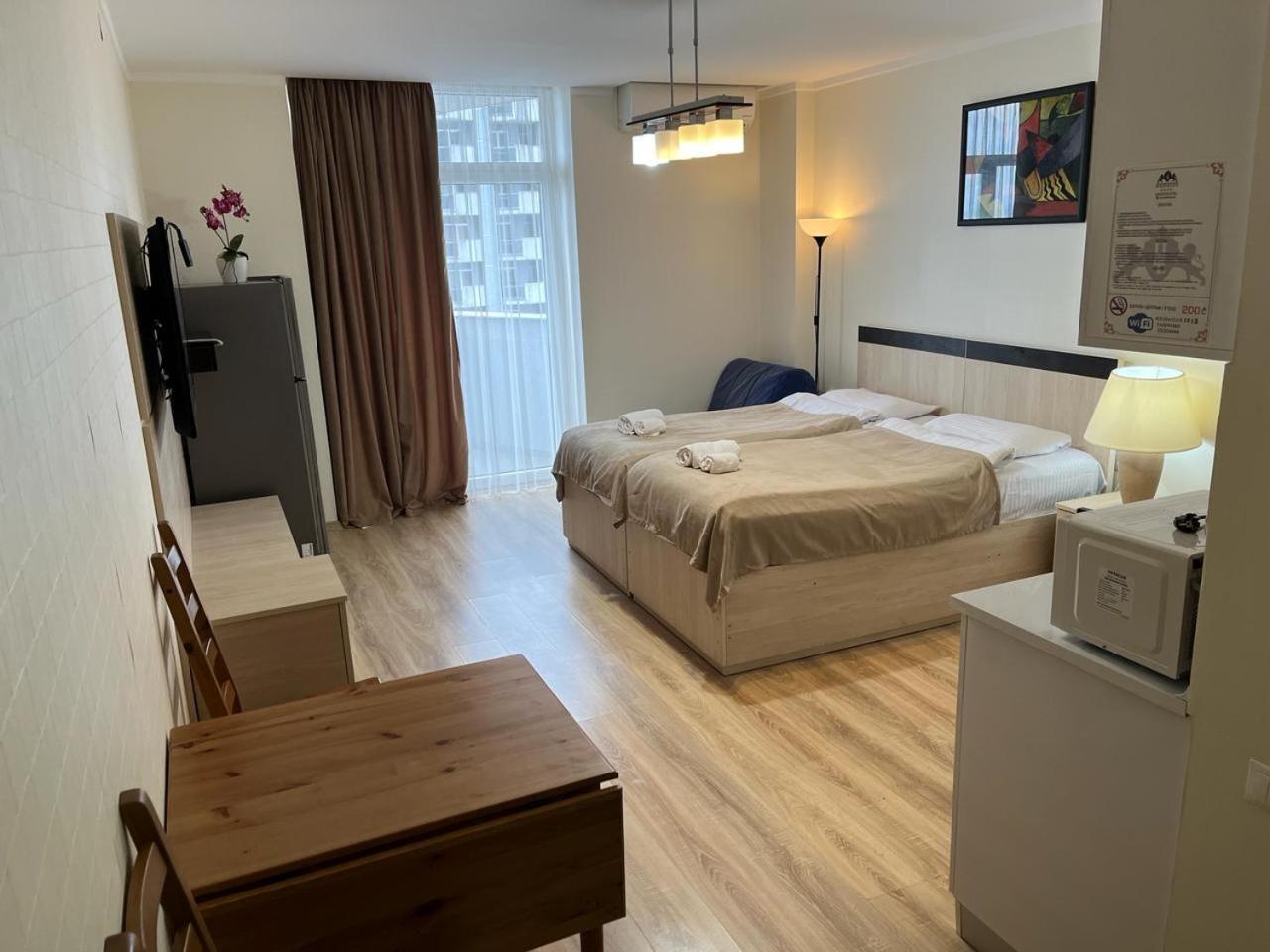 Holiday Lux Tower Batumi Eksteriør bilde